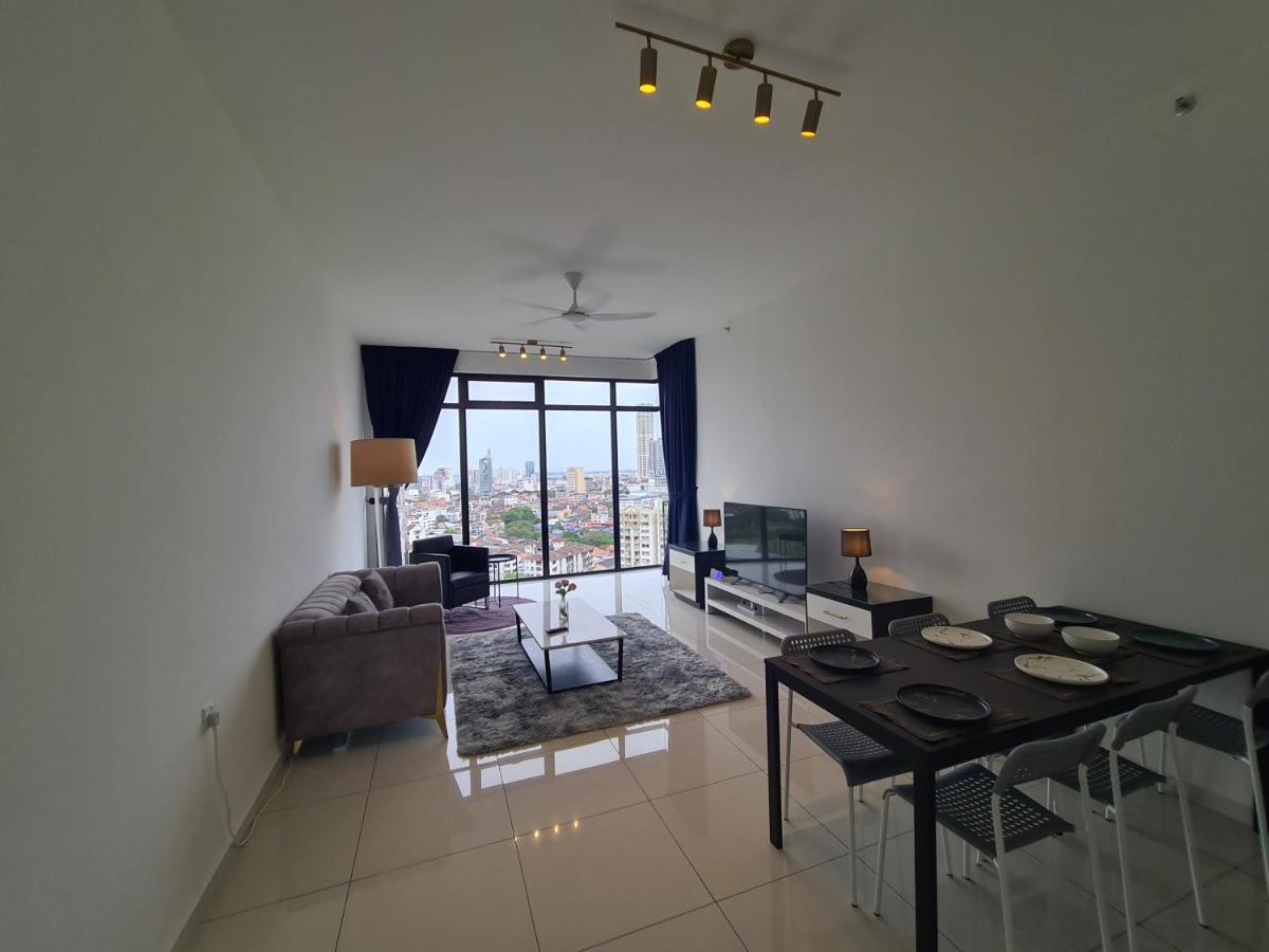 Beacon Executive Premium Suite Джордж Таун Екстериор снимка