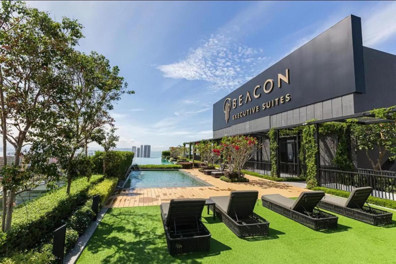 Beacon Executive Premium Suite Джордж Таун Екстериор снимка